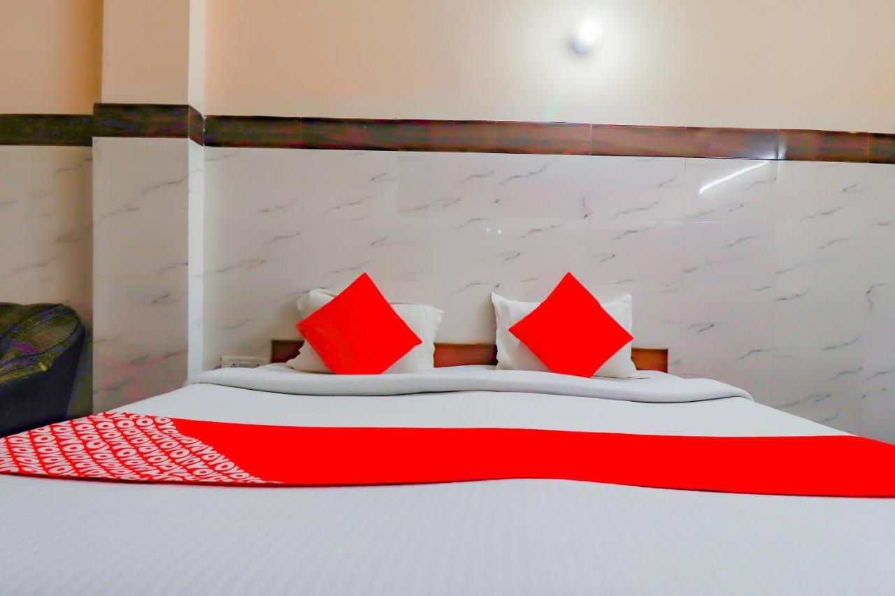 Hotel Oyo 67215 Shri Hari Radha Palace
